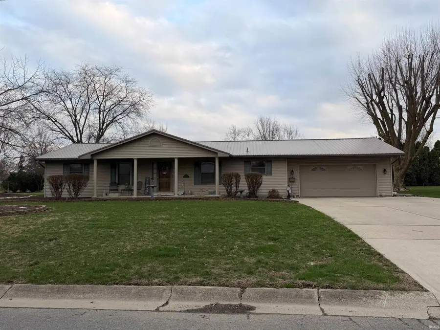 1118 W Water Street, Berne, IN 46711 - #2
