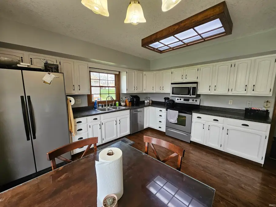 508 W Columbia Parkway, Columbia City, IN 46725 - #2