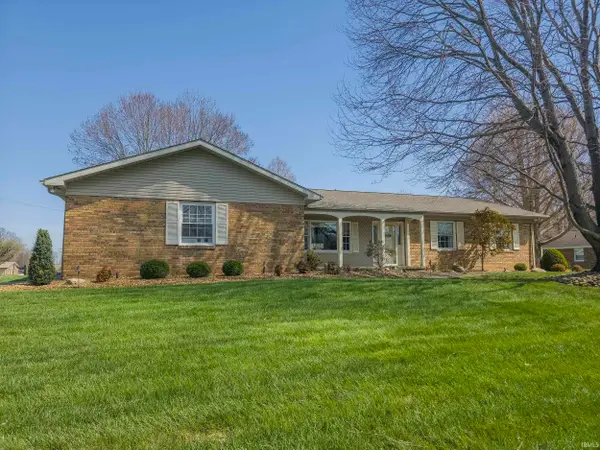 1433 Lisa Lane, Mount Carmel, IL 62863