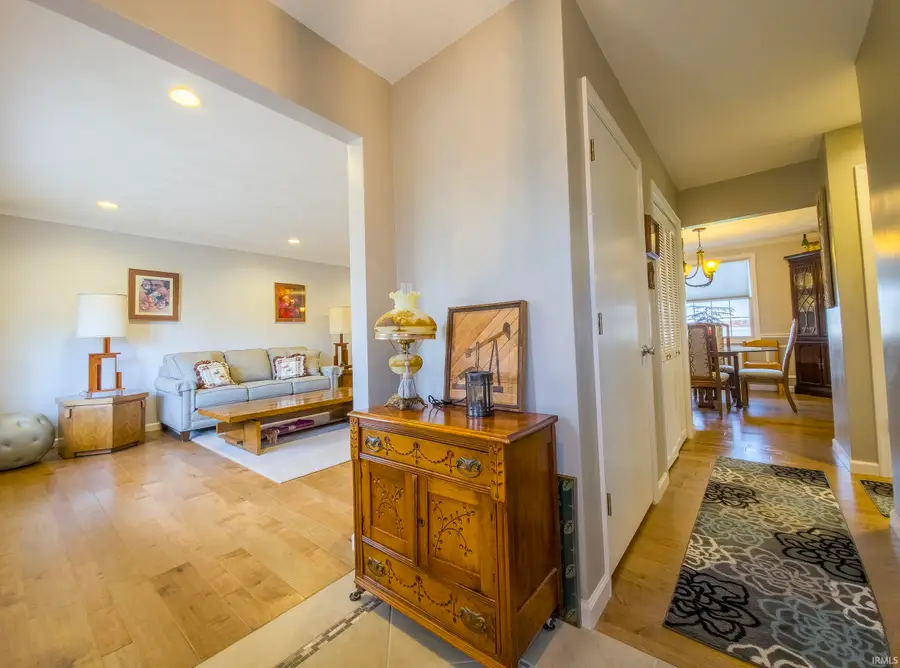 1433 Lisa Lane, Mount Carmel, IL 62863 - #3