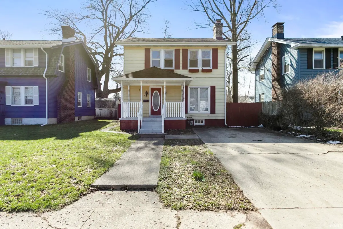 712 W Calvert Street, South Bend, IN 46613 - #1