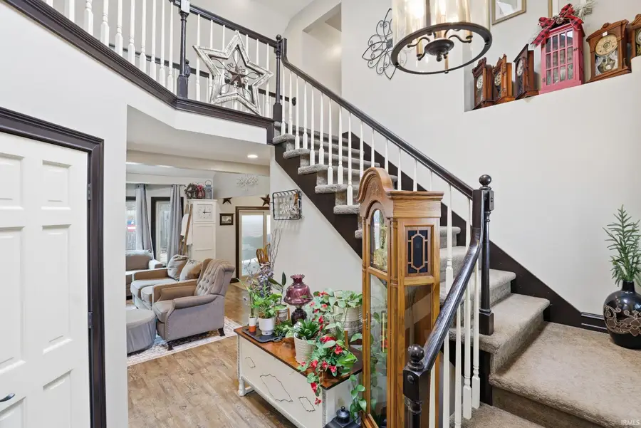 914 Lakeview Drive, Auburn, IN 46706 - #3