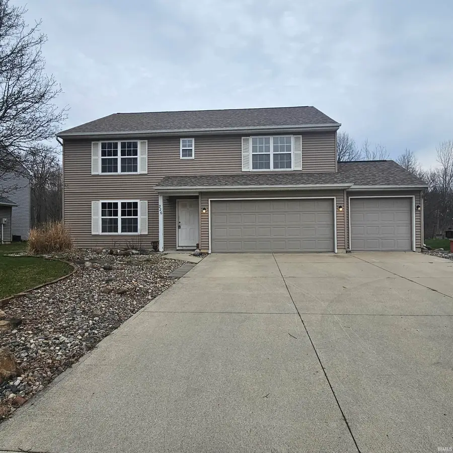 226 Beaulieu Place, Fort Wayne, IN 46825 - #2