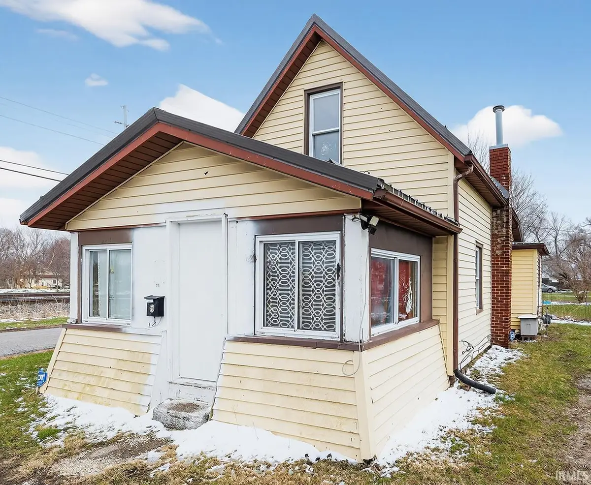 711 Rue Street, Elkhart, IN 46516 - #1