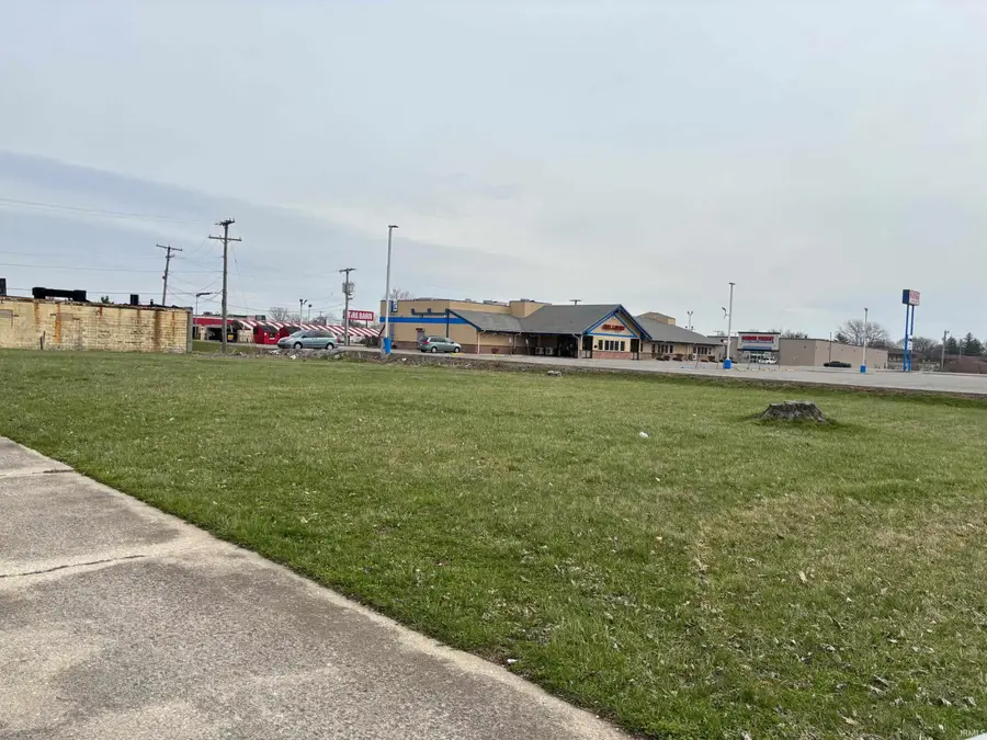 1322 W 38th Street, Marion, IN 46953 - #2