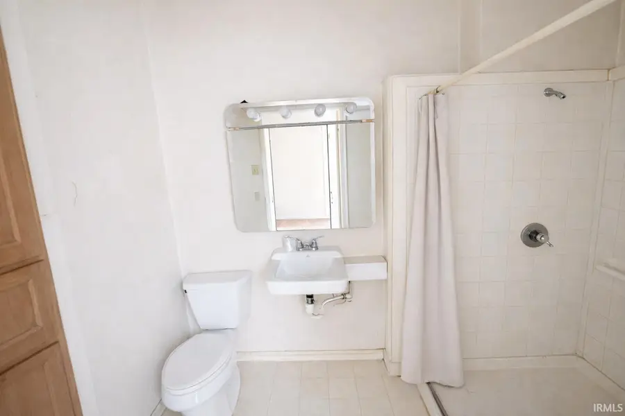 710 E 6th Street, Anderson, IN 46012 - #2