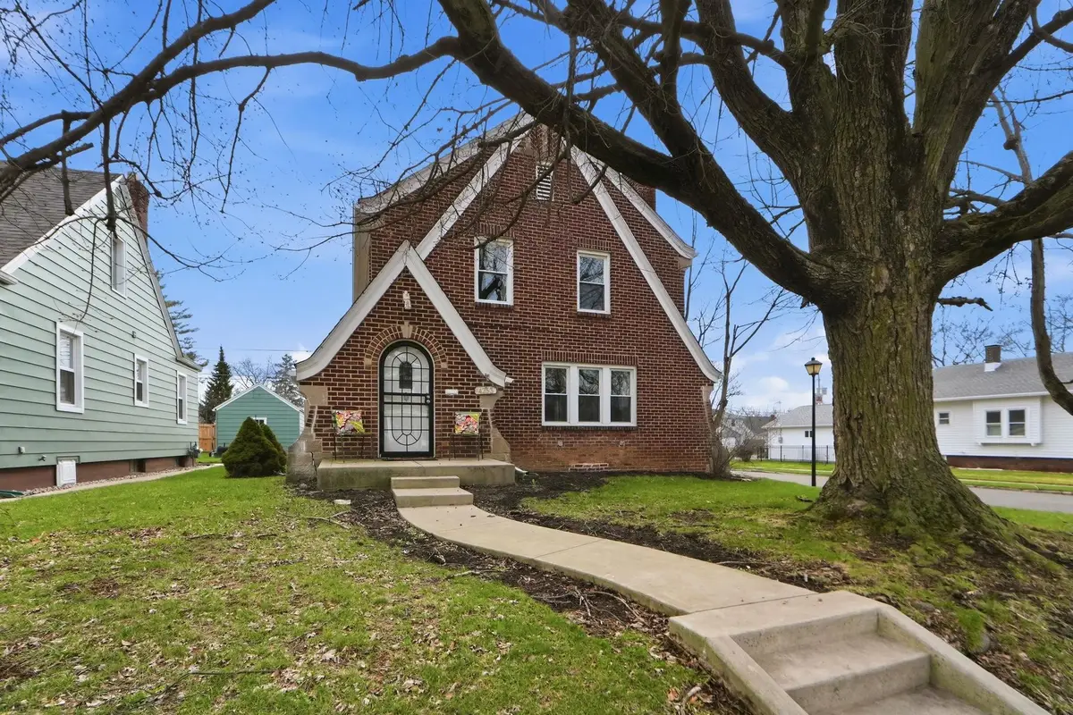 4233 Arlington Avenue, Fort Wayne, IN 46807 - #1