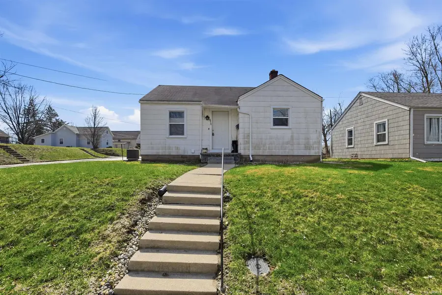 615 E Mcclurg Street, Frankfort, IN 46041 - #2