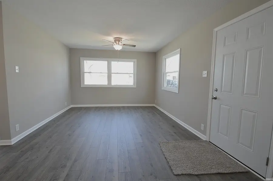 1304 Clara Avenue, Fort Wayne, IN 46805 - #3