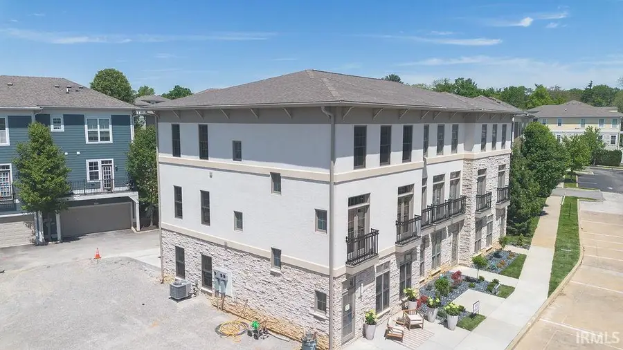 1534 S Piazza Drive, Bloomington, IN 47401 - #3