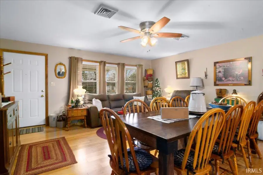 115 S Broadview Circle, Princeton, IN 47670 - #2