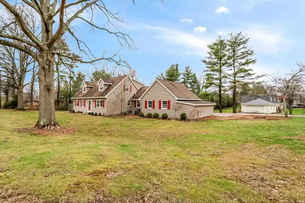 814 S Meadowbrook Drive, Bloomington, IN 47401