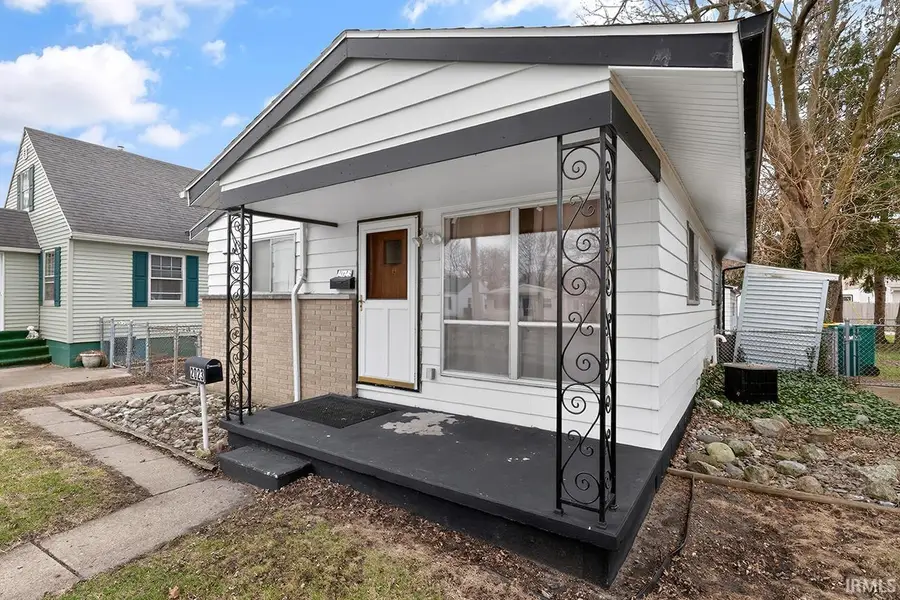 2023 Delaware Street, Mishawaka, IN 46544 - #3