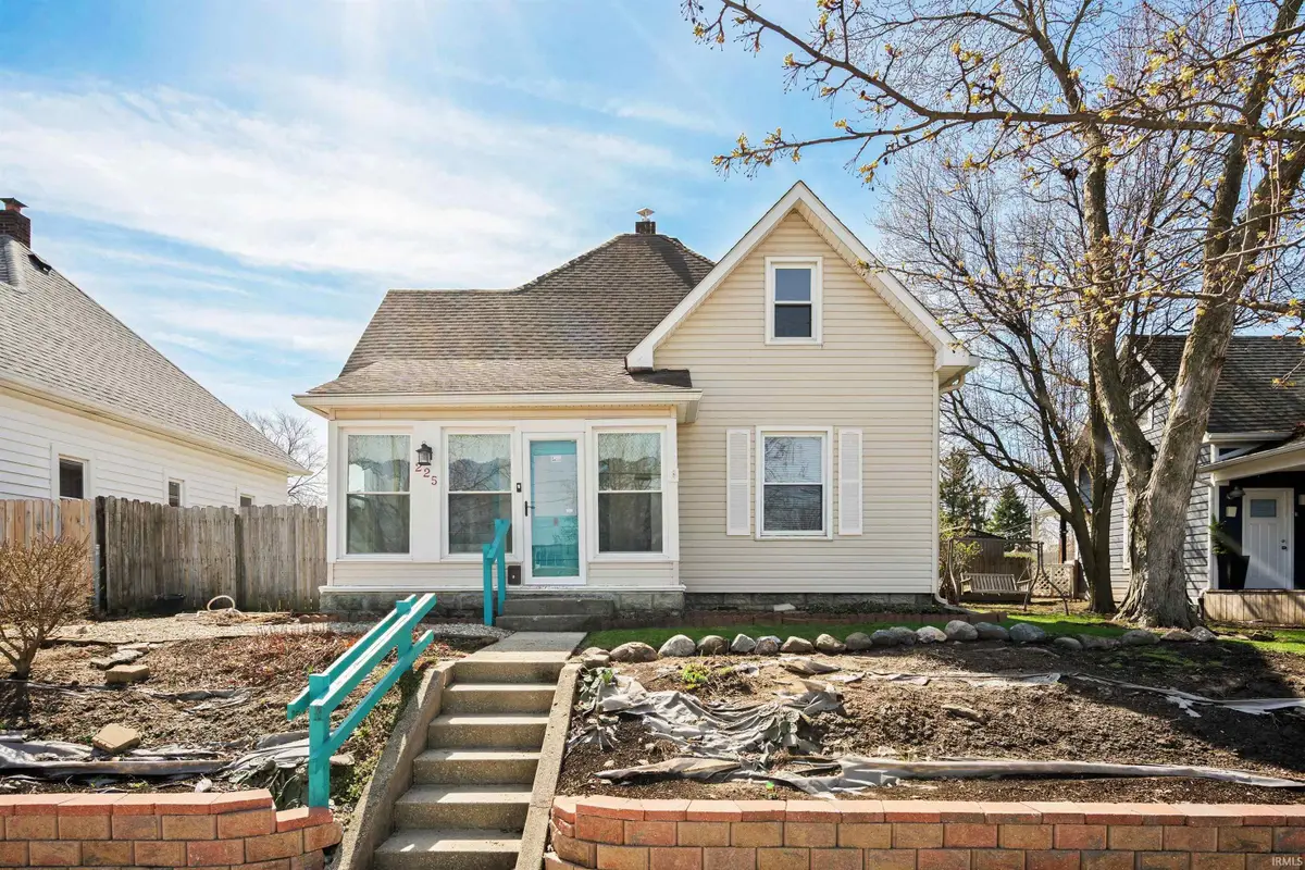 225 E Vaile Avenue, Kokomo, IN 46901 - #1