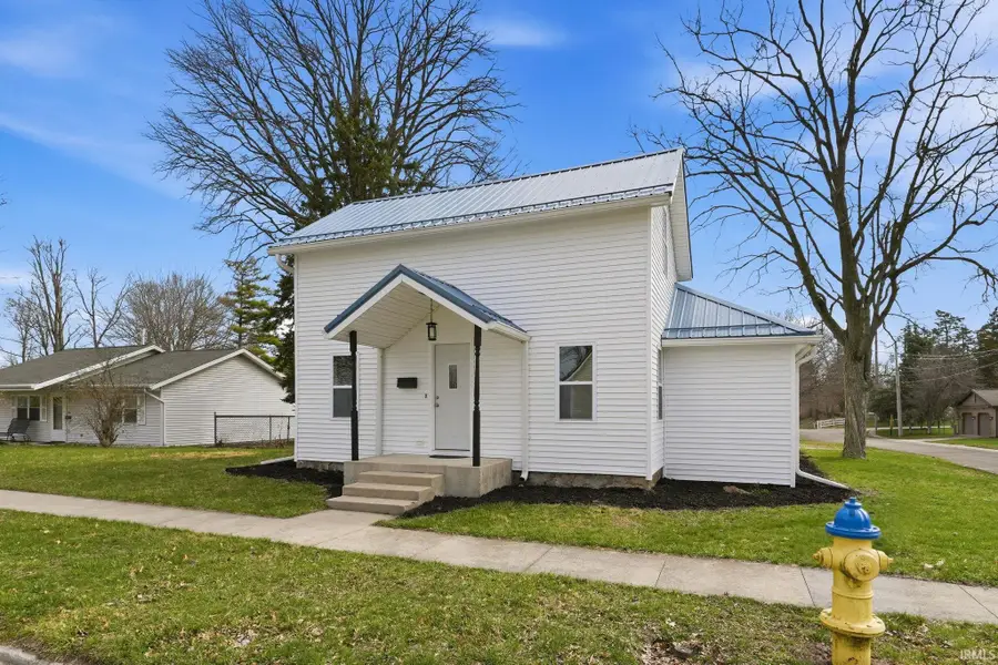 906 S Cedar Street, Auburn, IN 46706 - #3