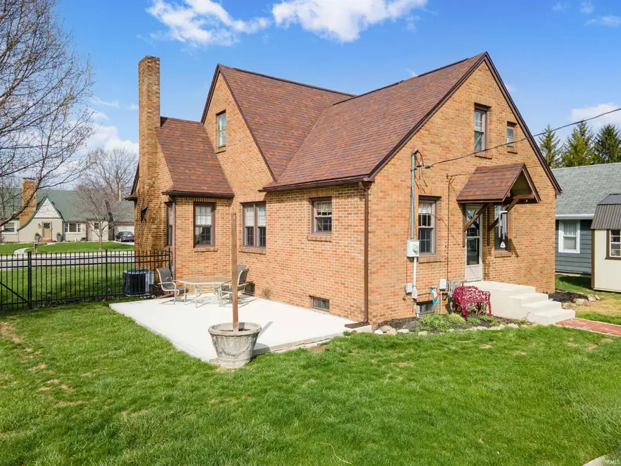 512 E Main Street, Gas City, IN 46933 - #3