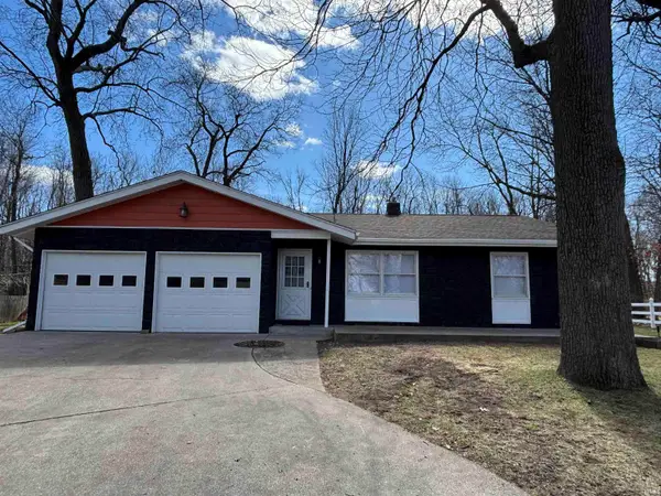 25838 Meadow Oak Lane, Elkhart, IN 46514