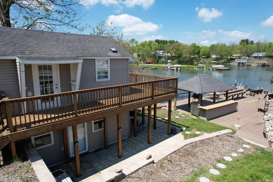 2412 N West Shafer Drive, Monticello, IN 47960 - #2