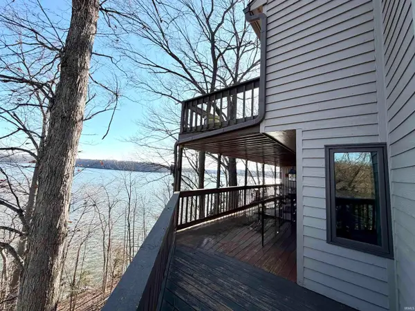 2072 E Waters Edge Drive #15, Bloomington, IN 47401