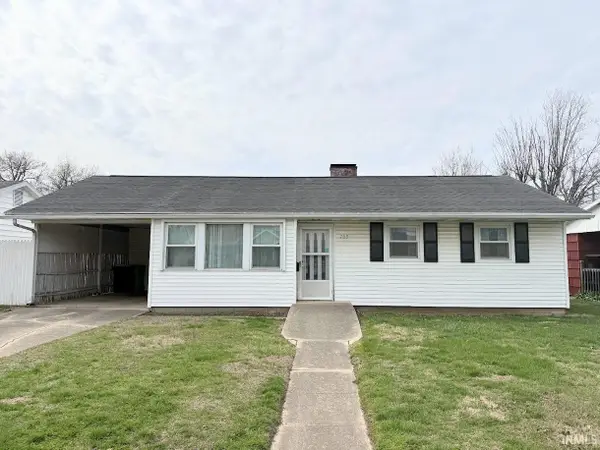 709 Glenway Drive, Logansport, IN 46947
