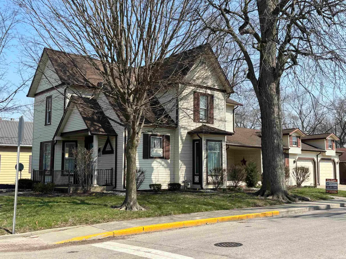 929 S Main Street, Bluffton, IN 46714 - #1