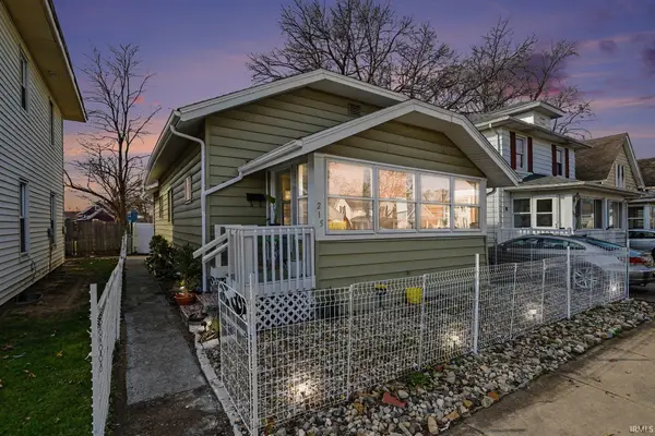 215 W Broadway Street, Mishawaka, IN 46545