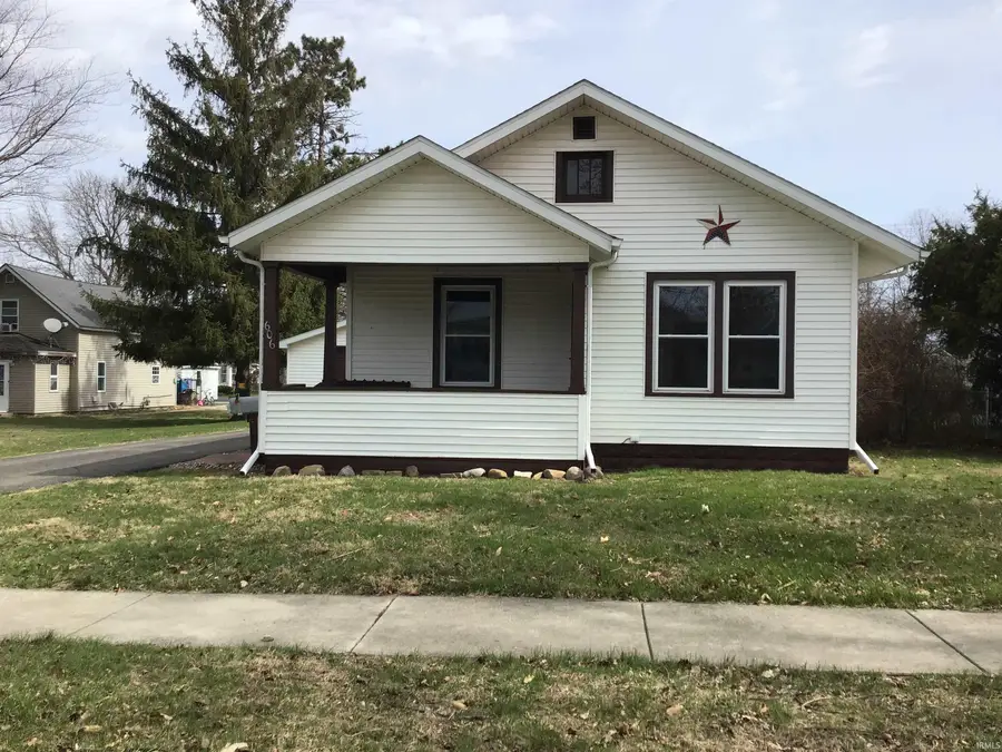 606 N Market Street, Winamac, IN 46996 - #3