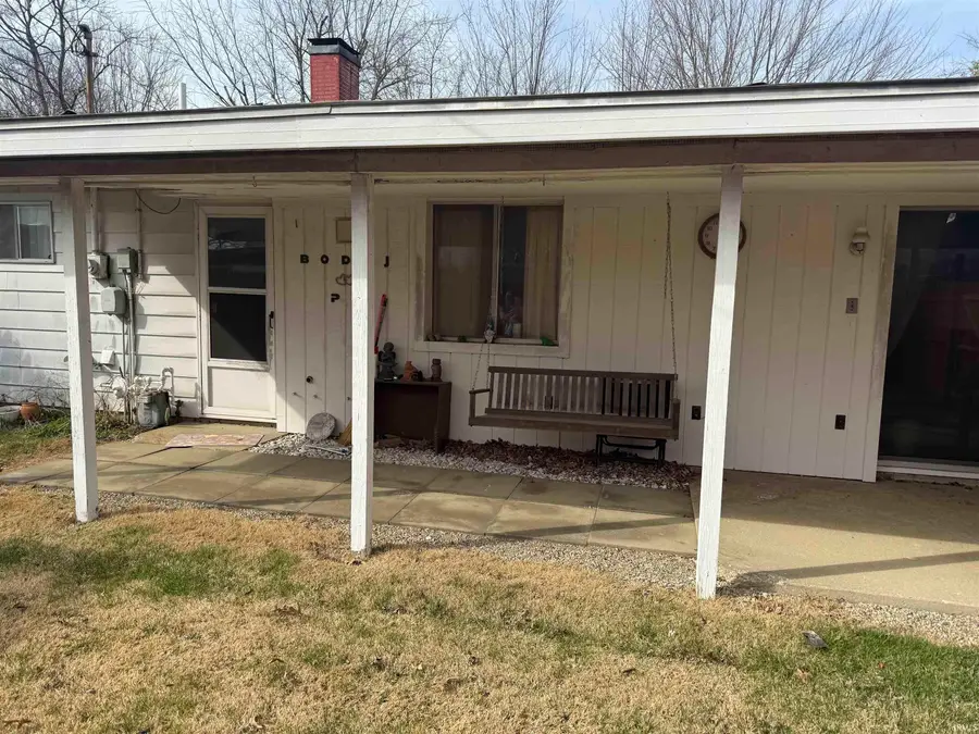 512 Mayfair Lane, Hartford City, IN 47348 - #2