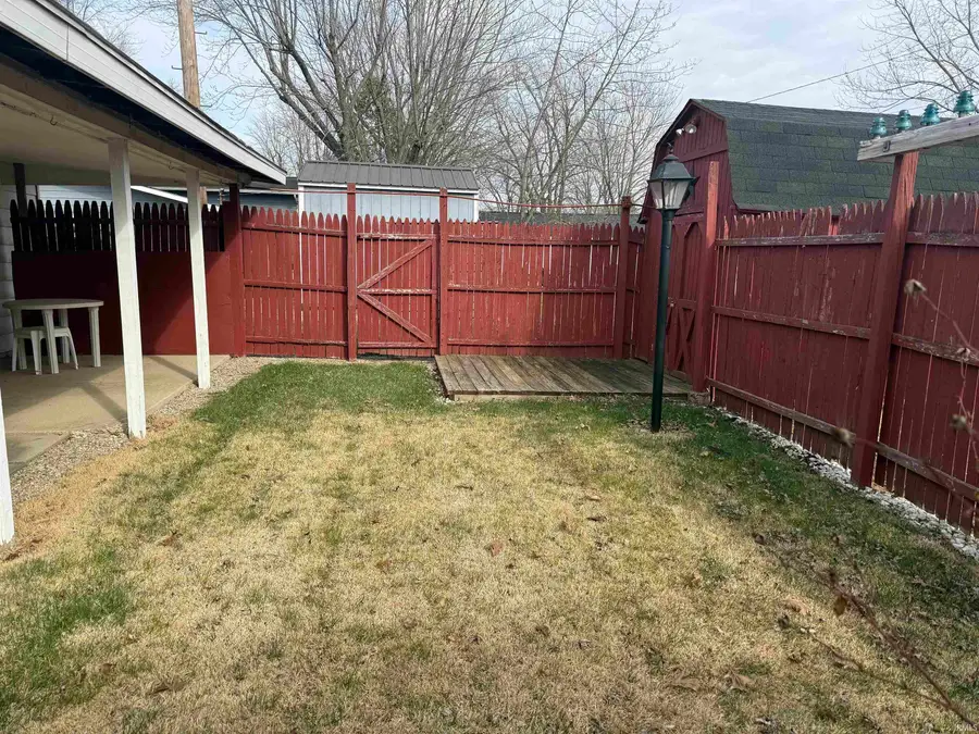 512 Mayfair Lane, Hartford City, IN 47348 - #3