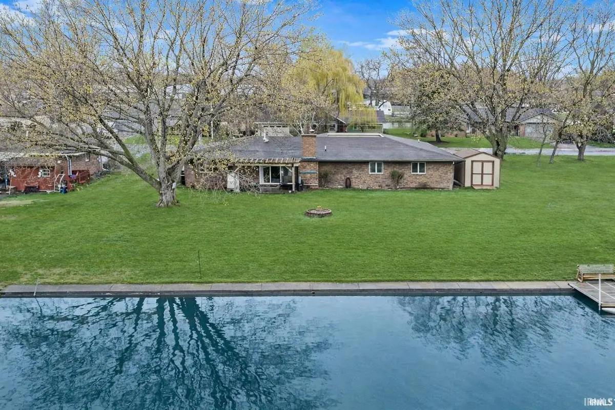 2204 Bluewater Drive, Warsaw, IN 46580 - #1