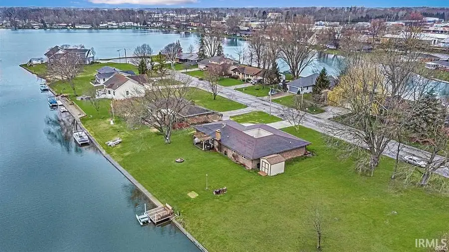 2204 Bluewater Drive, Warsaw, IN 46580 - #2