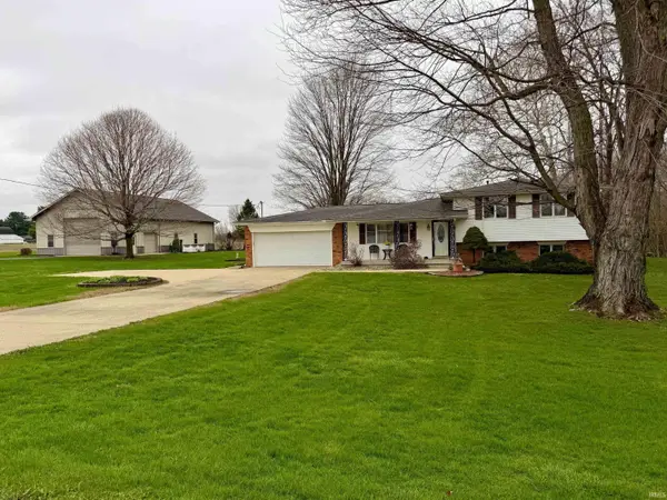 10878 S Elm Street, Bunker Hill, IN 46914