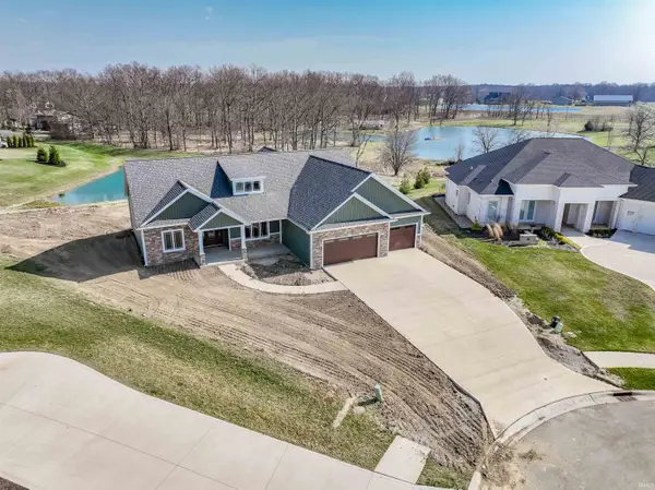 17749 Castlefeane Cove, Leo, IN 46765