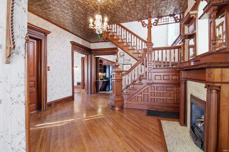 220 E Washington Street, Bluffton, IN 46714 - #3