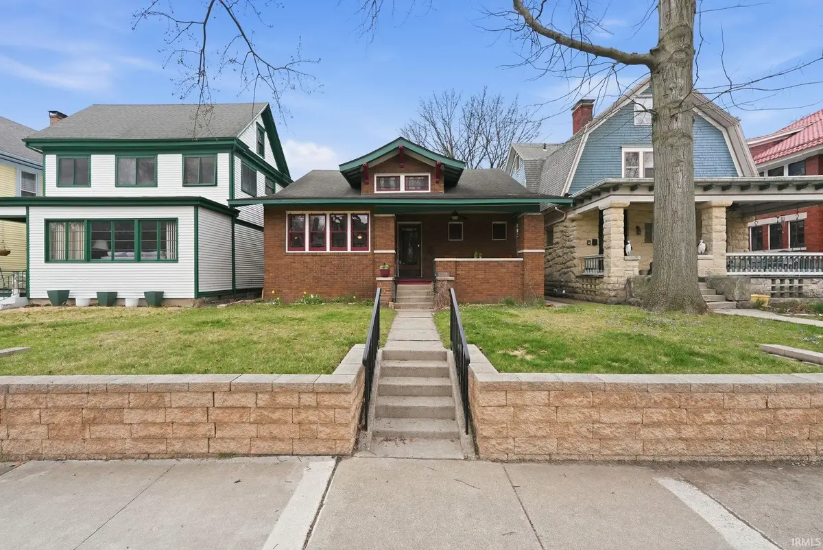 1220 W Wayne Street, Fort Wayne, IN 46802 - #1