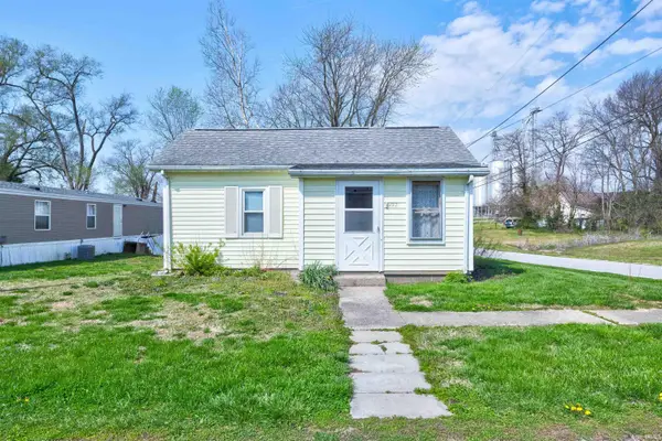 602 S Main Street, Owensville, IN 47665