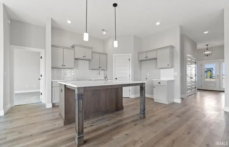 1572 Hager Way, Fort Wayne, IN 46818 - #2