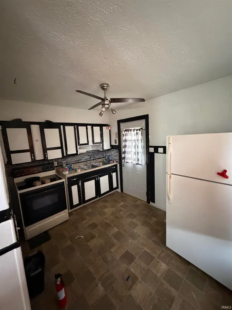 2605 Sunnyside Avenue, New Castle, IN 47362 - #3