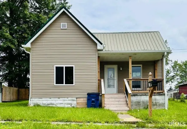 120 W Warren Street, Mitchell, IN 47446