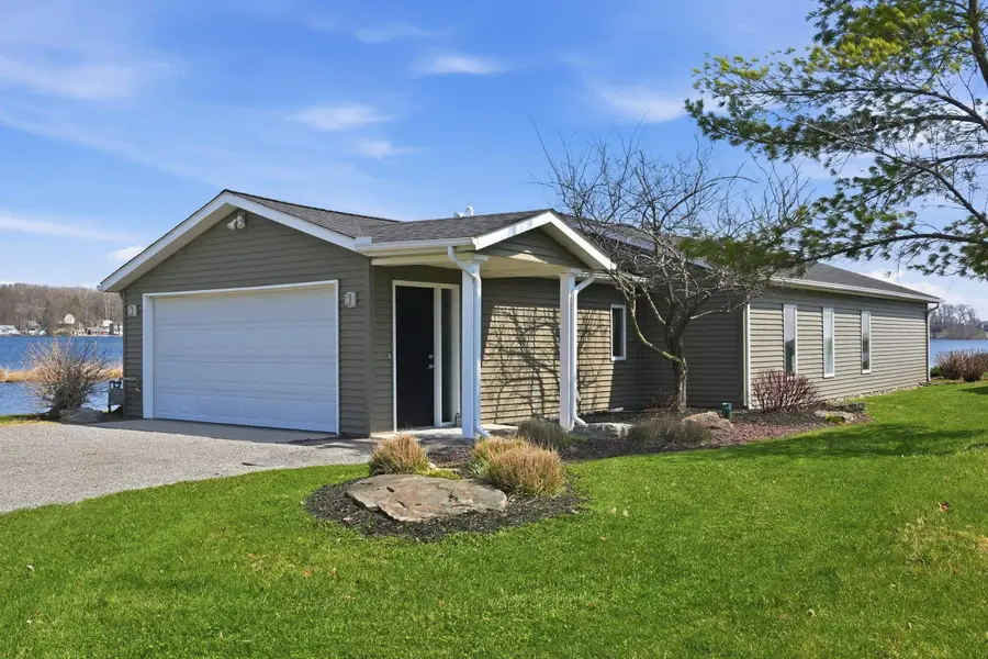 4665 S 895 E, Wolcottville, IN 46795 - #2