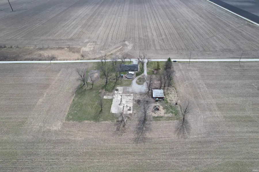 187 E 275 N, Reynolds, IN 47980 - #2