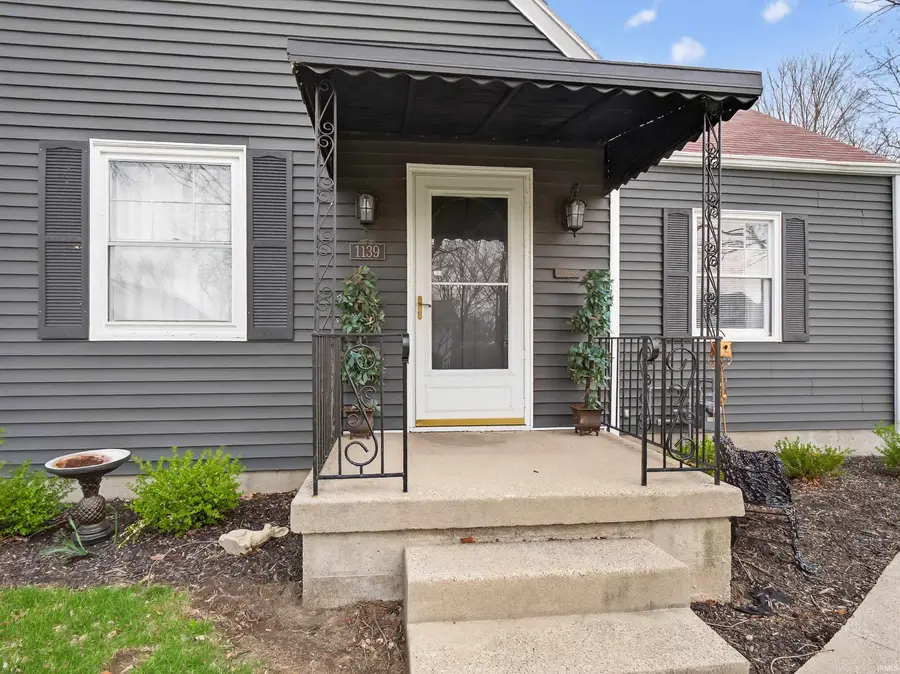 1139 Clara Avenue, Fort Wayne, IN 46805 - #2