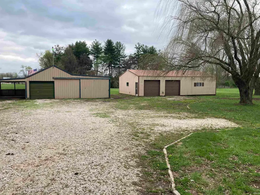 151 N Whitelock Avenue, Petersburg, IN 47567 - #3