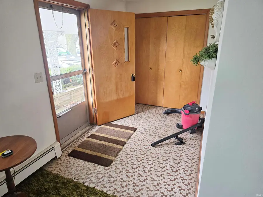 217 N Baxter Street, Auburn, IN 46706 - #2