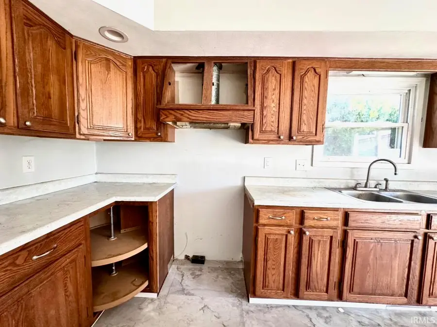 212 E Hopewell Street, Farmersburg, IN 47850 - #2