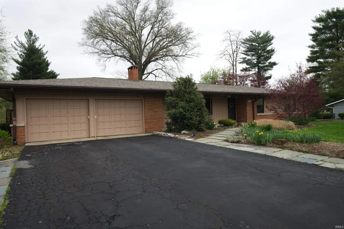 684 W Greenbrier Lane, Sullivan, IN 47882 - #1