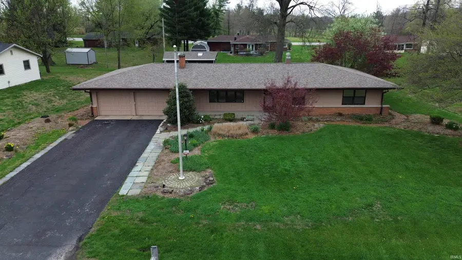 684 W Greenbrier Lane, Sullivan, IN 47882 - #3