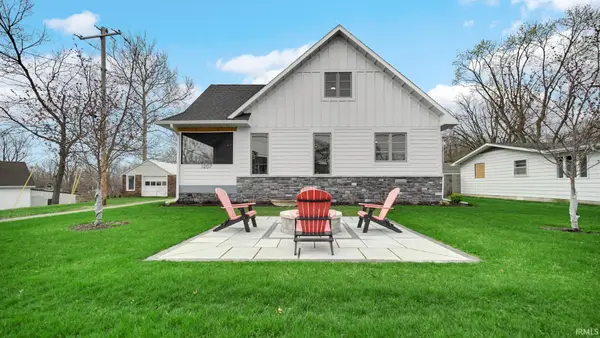 1207 W Shore Drive, Culver, IN 46511