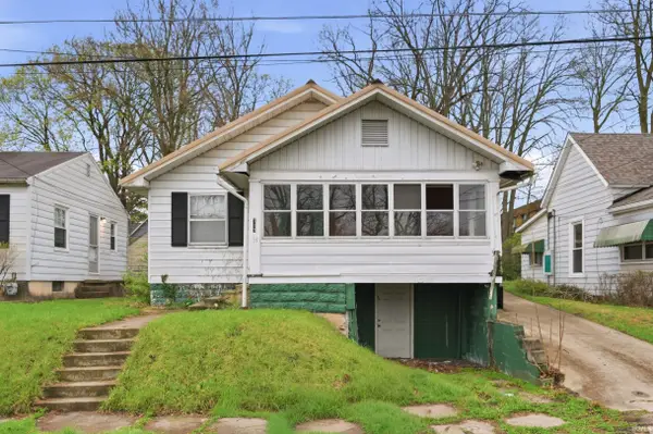 717 W Queen Street, Muncie, IN 47303