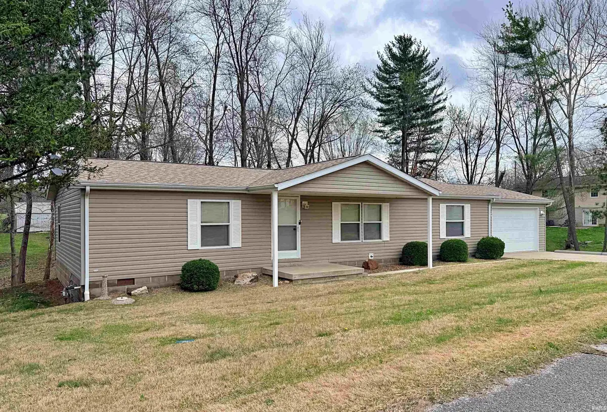 315 Doyle Avenue, Loogootee, IN 47553 - #1